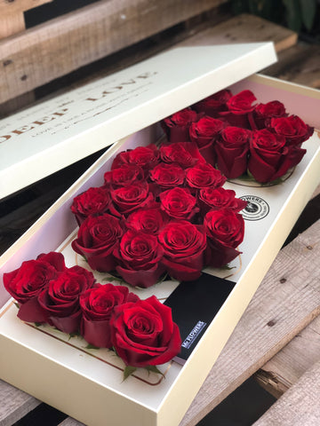 Box I Love You More Rosas Importadas