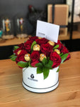Box 12 Rosas Importadas y 12 Bombones Ferrero Rocher