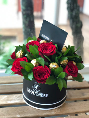 Box 12 Rosas Importadas y 12 Bombones Ferrero Rocher