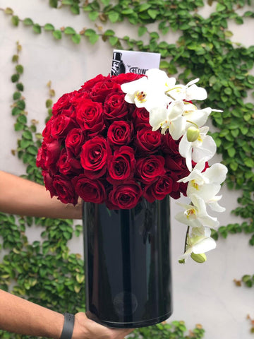 Jarrón de 75 Rosas Importadas y Orquideas